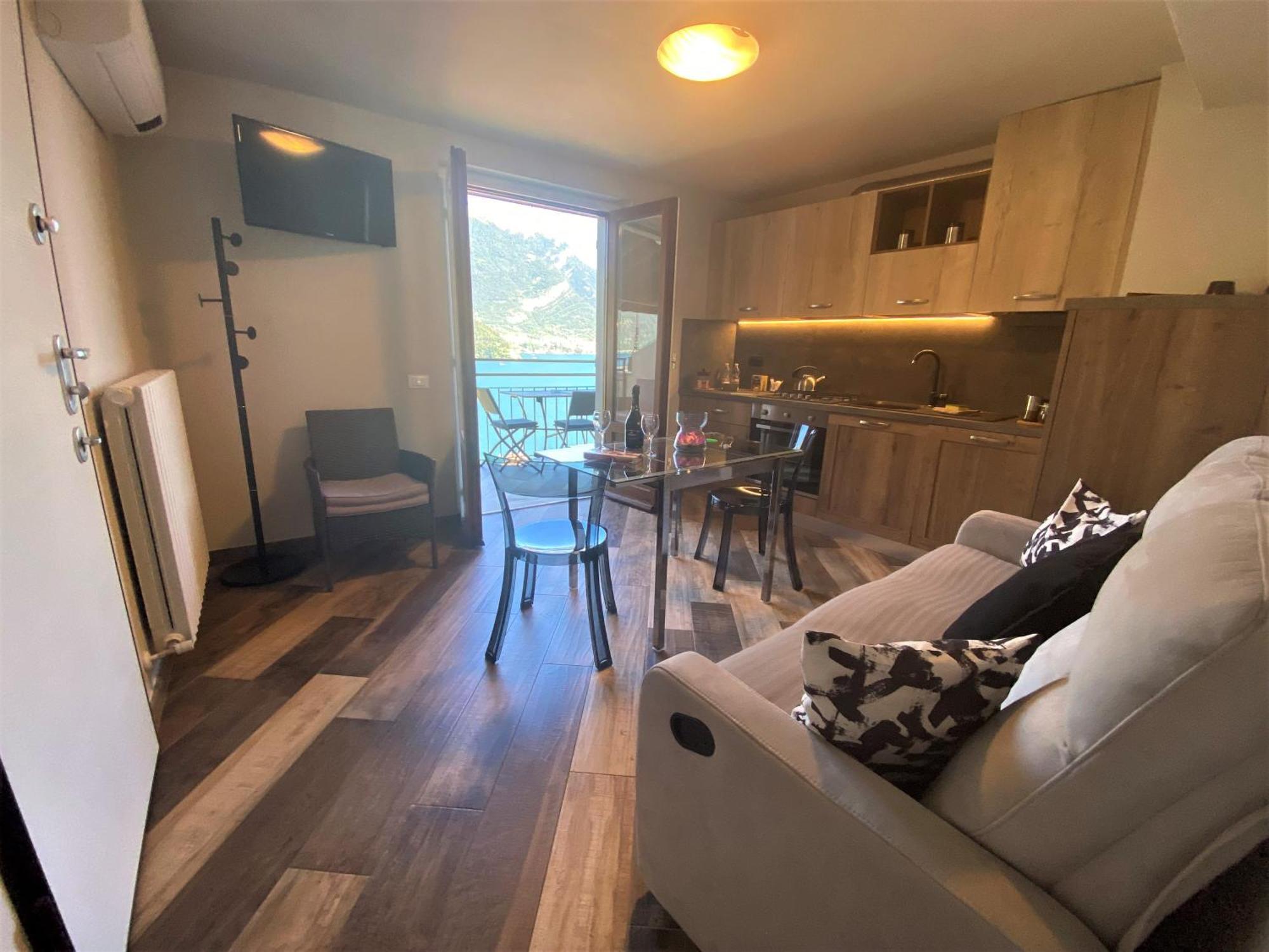 Il Bellavista Apartment Lezzeno Ruang foto