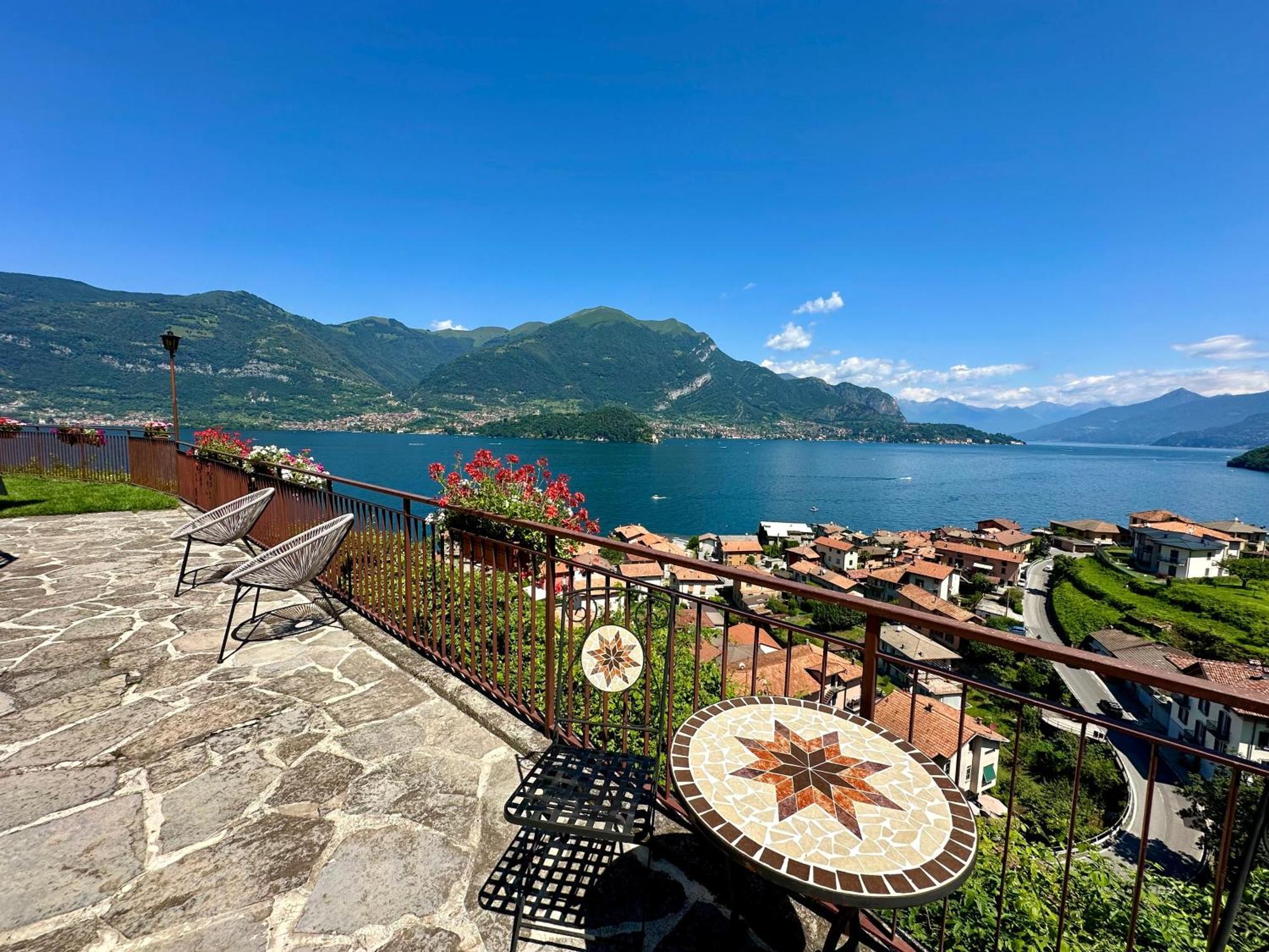 Il Bellavista Apartment Lezzeno Bagian luar foto